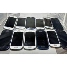 12 X Samsung Galaxy S III Mini GT-GT-18200 Faulty