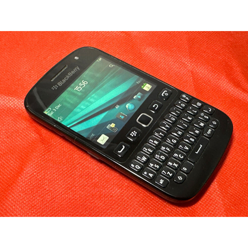 BlackBerry 9720 - Black (Unlocked) Smartphone