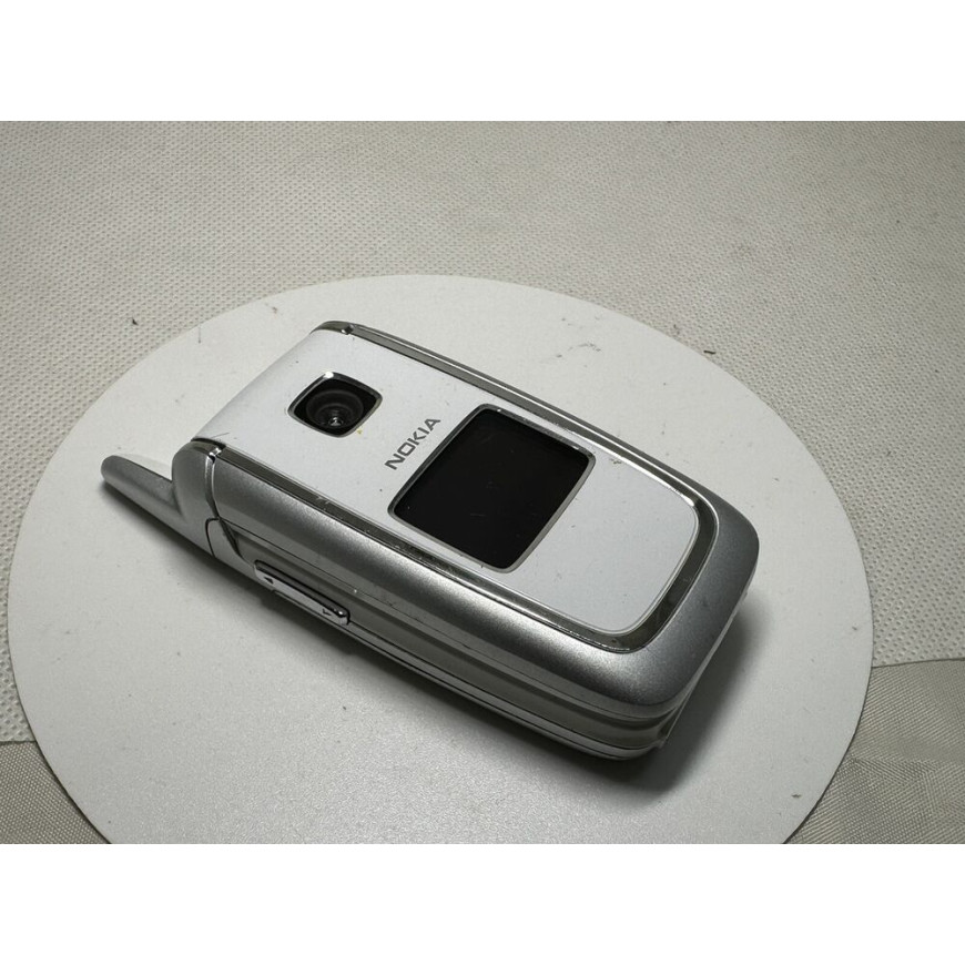 Nokia 6101 - White Silver (Unlocked) Mobile Phone
