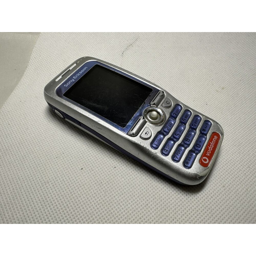 Sony Ericsson F500i Silver ( Unlocked ) Mobile Phone