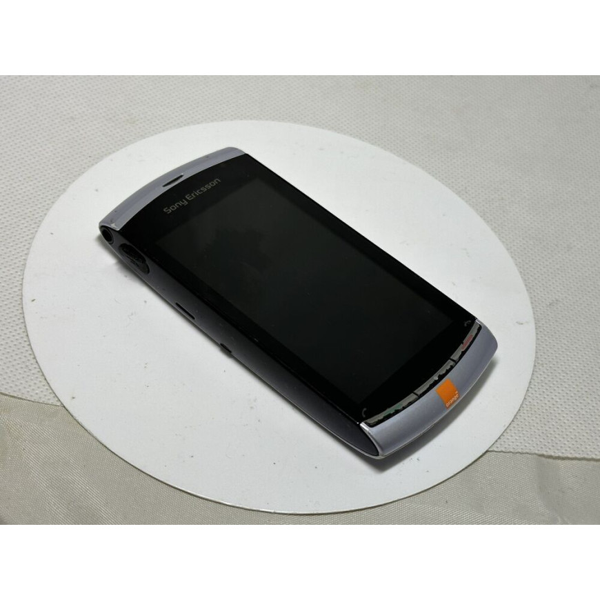 Sony Ericsson Vivaz U5i - Silver  (Orange  ) Smartphone