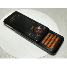 Sony Ericsson Walkman W580i - Black   (Unlocked ) Mobile Phone