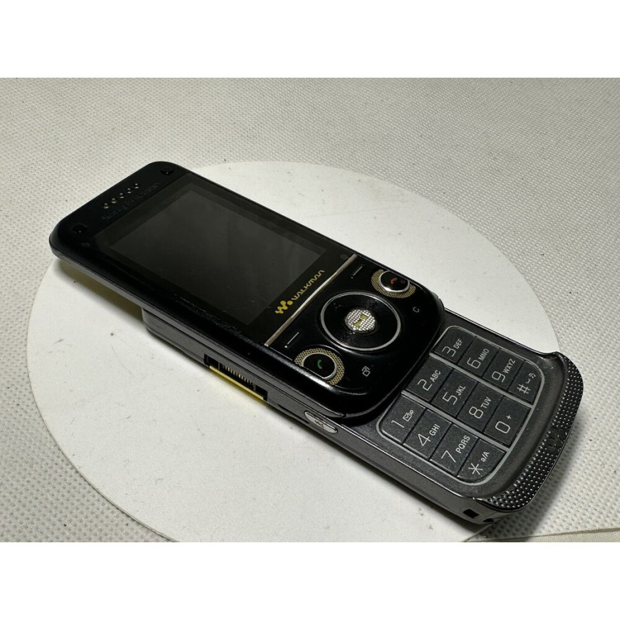 Sony Ericsson Walkman W760i Black ( Unlocked ) Mobile Phone
