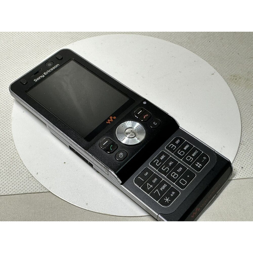 Sony Ericsson Walkman W910i - black  (Unlocked ) Mobile Phone