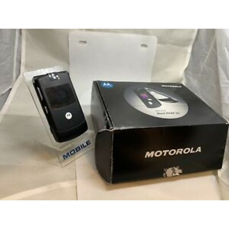 Motorola RAZR V3 - Black (Unlocked) Mobile Phone Boxed