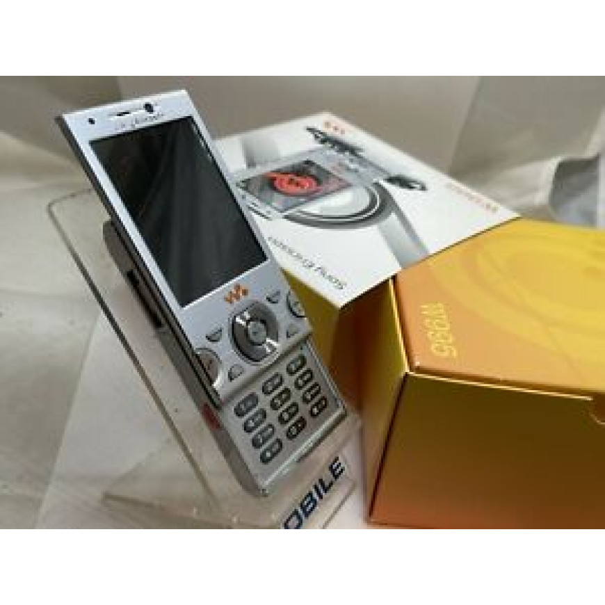 Sony Ericsson Walkman W995 - Silver  (Unlocked ) Mobile Phone